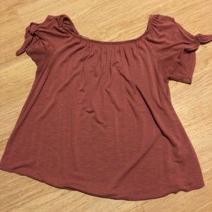 Open shoulder top